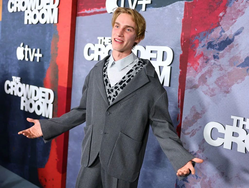 Levon Roan Thurman-Hawke